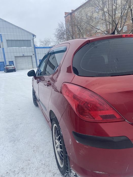 Продам Peugeot 308.