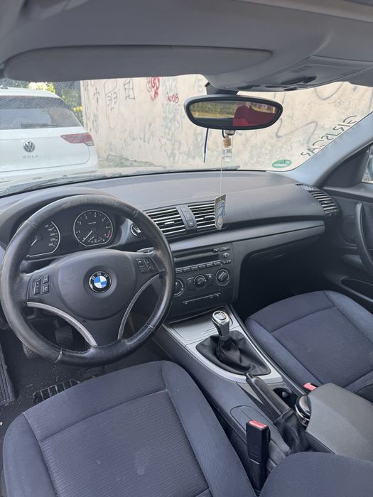 BMW 118i E81 2.0 benzina 143 CP 2007 trapa ,incalzire in scaune