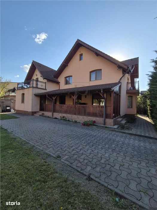 Giroc - Casa Individuala - Spatioasa - Garaj - 2 Fronturi Stradale - Z