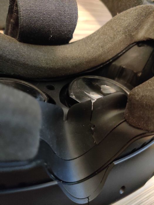 Vand HTC Vive 1 cu Deluxe Audio Strap, in cutie originala