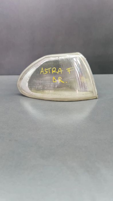 Lampa semnalizare fata dreapta 18-3168B Opel Astra 1994 1.6 MT (71 hp)