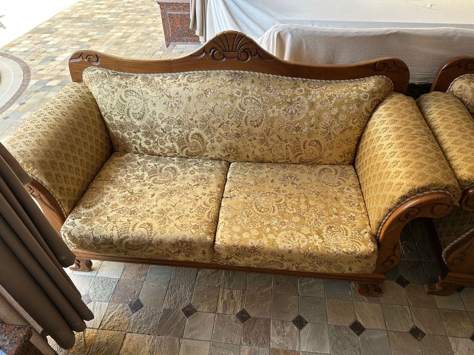 Мягкая мебель б/у. Возможен торг