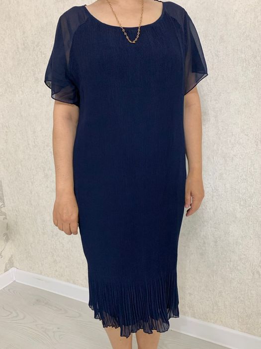 Продам красивое практичное платье