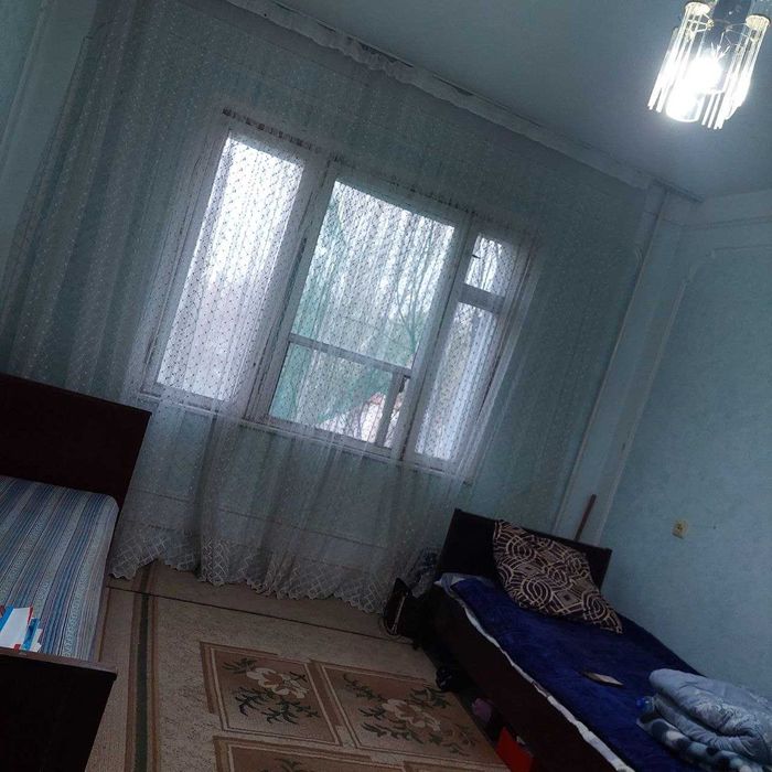 4 xonali dom sotiladi