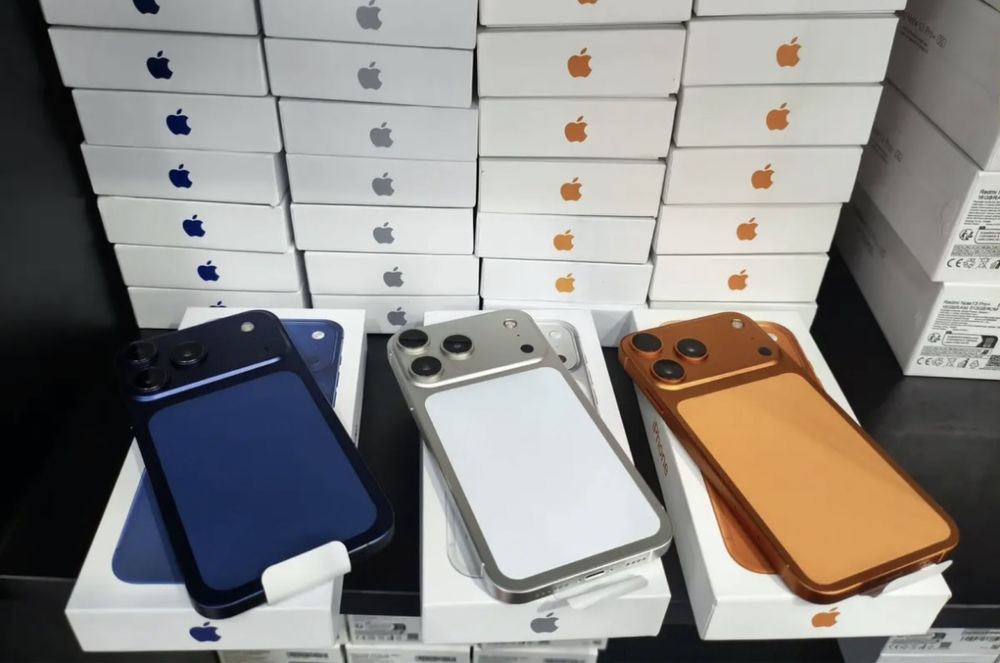 iPhone XR в корпусе 17 pro