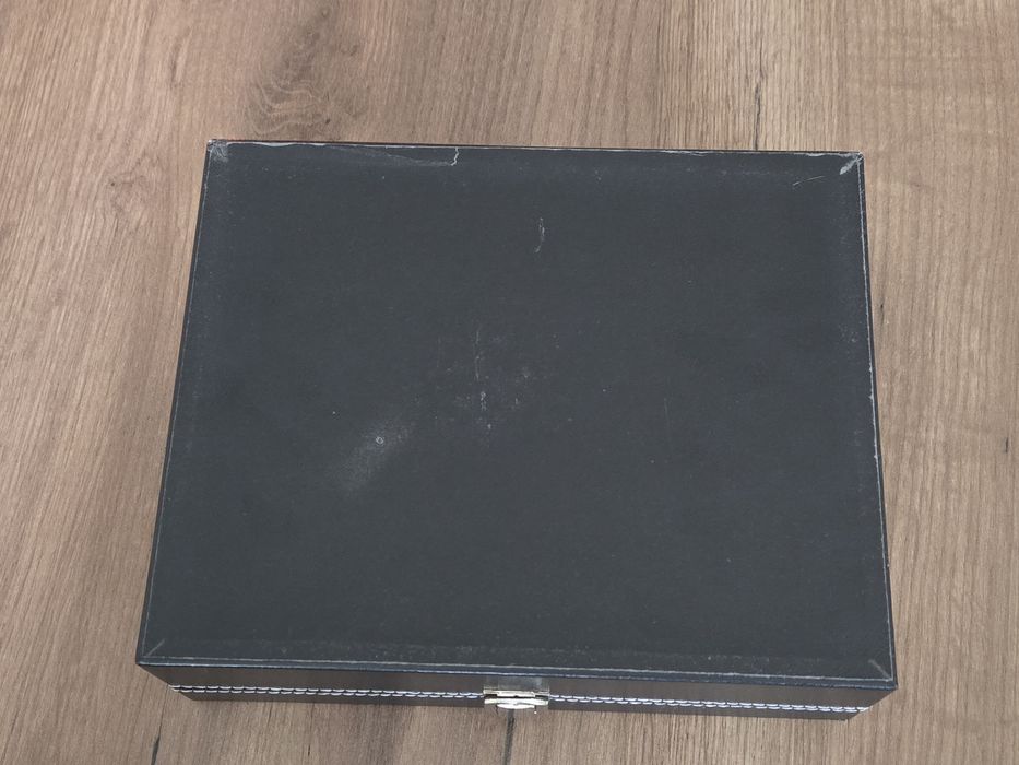 Кутия за 10 часовника