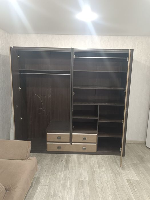 Спальный гарнитур