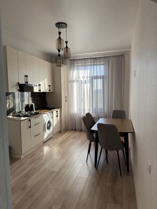 Сдаётся новая квартира с евроремонтом !