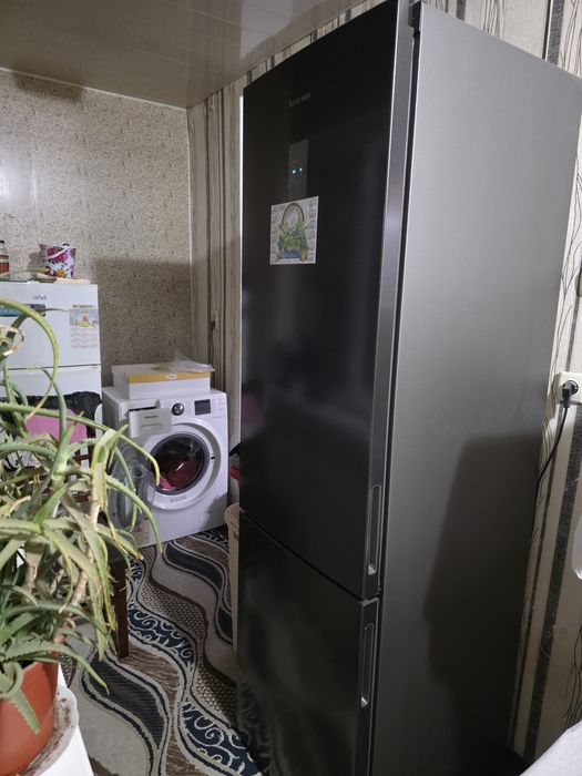 Продается холодильник самсунг No Frost. Кондиционер SHIVAKI