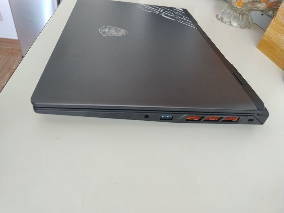 Msi Crosshair 16 hx ai D2XWGKG