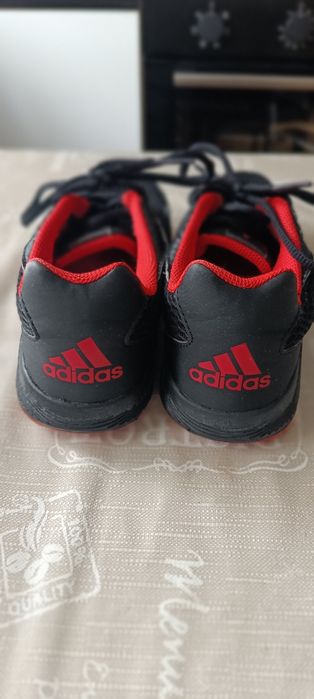 Adidas femei 36,5