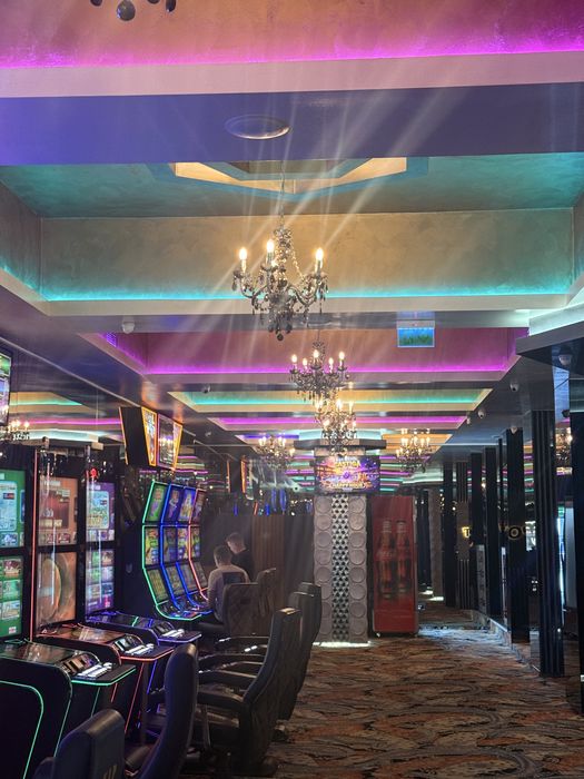 Candelabre elegante din cristal negru – 5 brațe – stare foarte bună