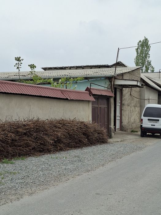 Ёрмазорда 3 та 9 сотихлик участка. Катедж куриб сотувчилар учун аъло и