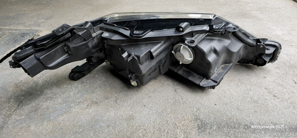 Фара Тойота Камри 70