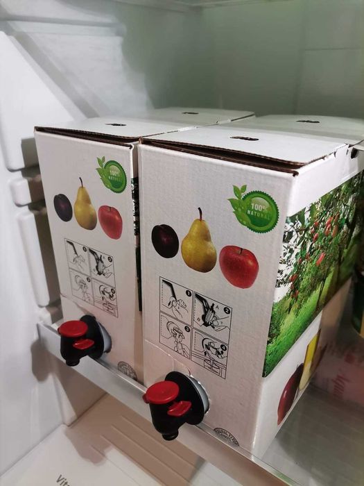 Suc natural de mere, morcov, sfecla rosie, ghimbir, lamaie și struguri