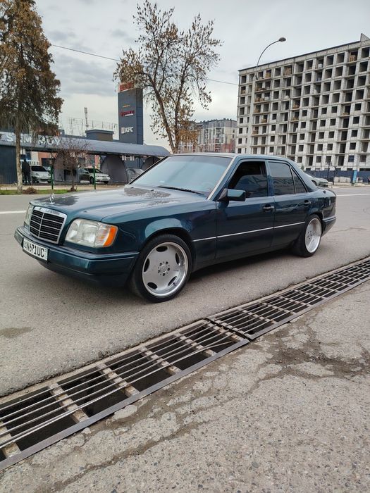 Продам Мерседес Бенз w124