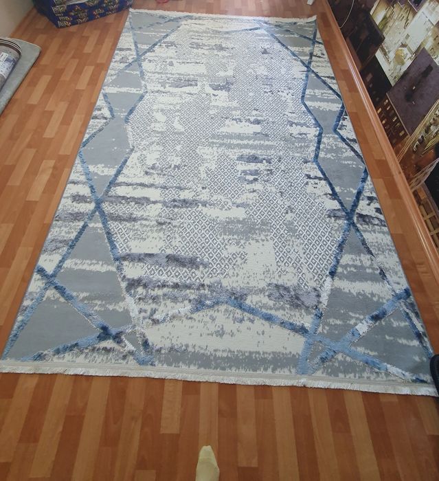 Ковёр новый длина 3 ширина 2