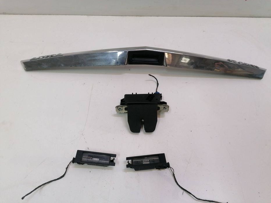 Broasca buton deschidere Haion portbagaj lămpi număr Astra H