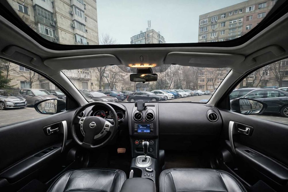 Nissan Qashqai Tekna 4x4 | 2.0 dCi 150 CP | Automată | Garantie