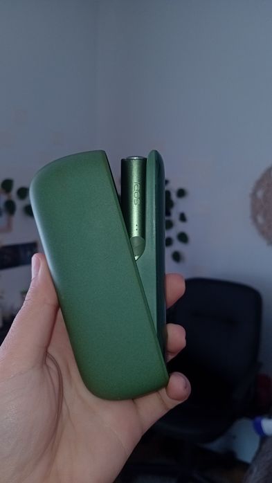 Aparat iqos iluma-kit complet