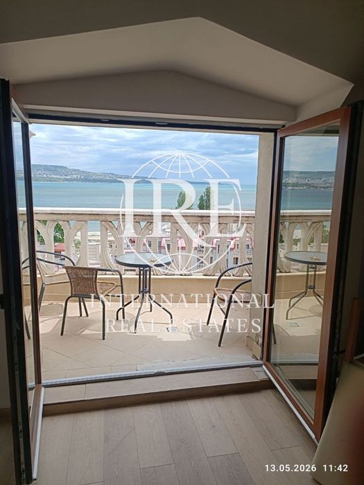 Продава се Тристаен апартамент в Варна, Аспарухово - 111 кв.м за 1757 €/кв.м - Снимка #1