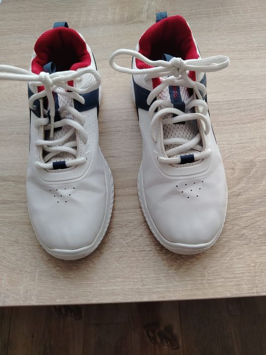 Adidași Reebok mărime 35 copiii