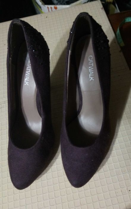 Pantofi eleganti pentru ocazii si petreceri