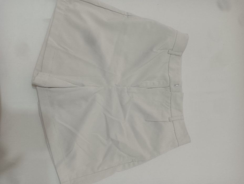 Pantaloni scurti House