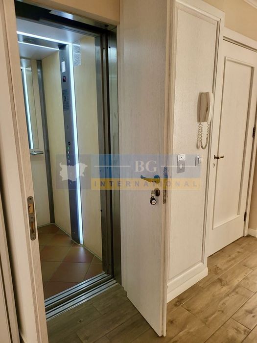 Продава се Четиристаен апартамент в Черноморец - 250 кв.м за 1860 €/кв.м - Снимка #5