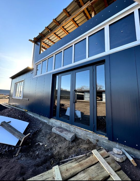 Алюминиевые перегородки,двери,витражи