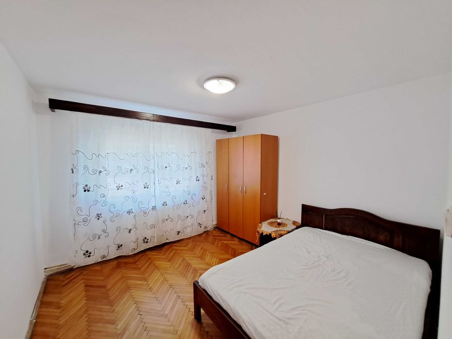 Închiriez ap. cu 2 cam. decomand. Aleea Detunata, Cetate cu 260 euro