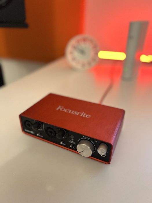 Focusrite 2i2 - placa audio
