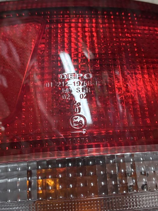 Задний фонарь стоп карина Е хэчбэк