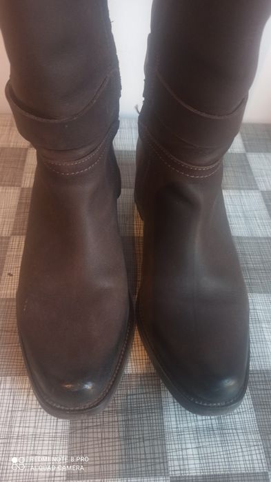 Ботуши от естествена кожа. Размер 37