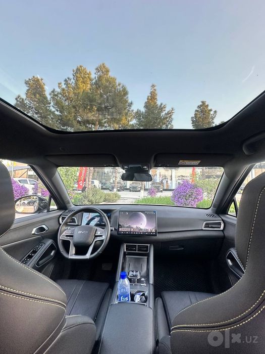 BYD Yuan Up 401km flagship