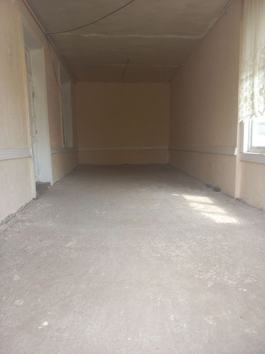 Uchastka uy sotiladi