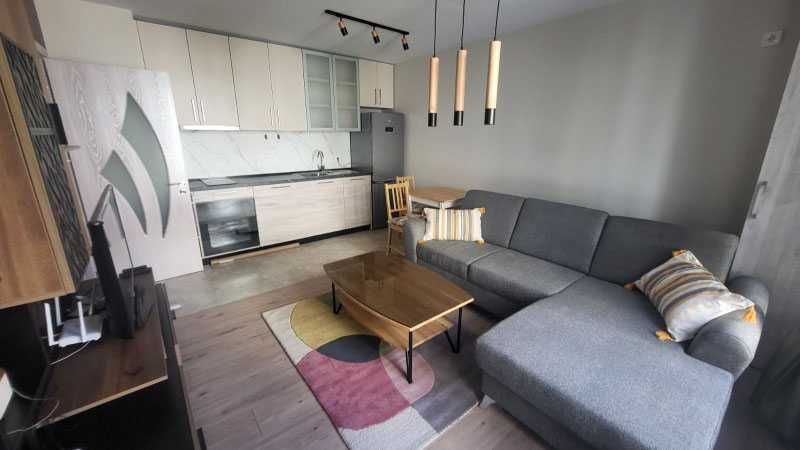 Дава се под наем Двустаен апартамент в София, Бъкстон - 62 кв.м за 699 € - Снимка #1