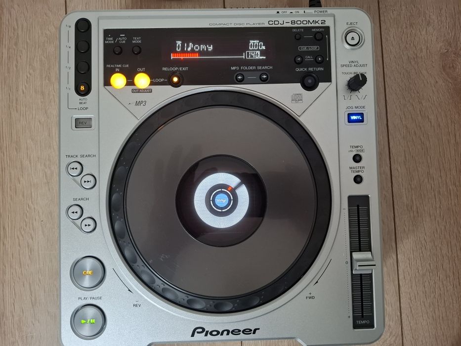 Pioneer CDJ 800 MK2