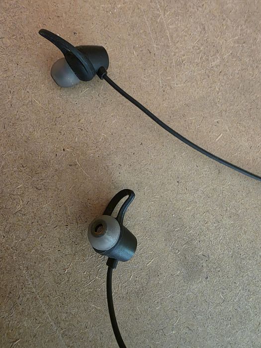 Продавам слушалки Ttec Bluetooth