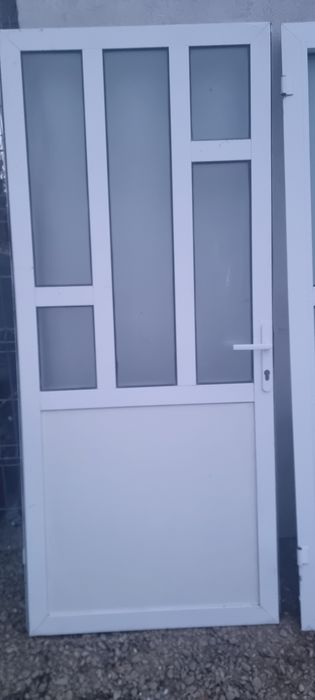 Uși termopan pvc si ferestre
