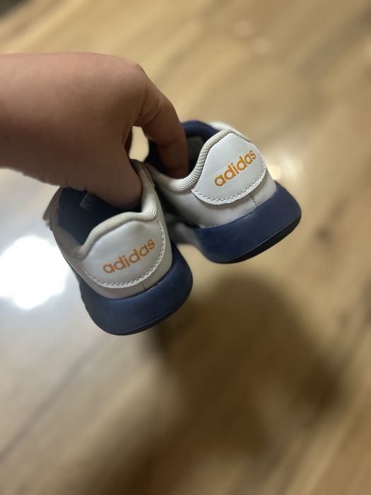 Детски маратонки adidas 22