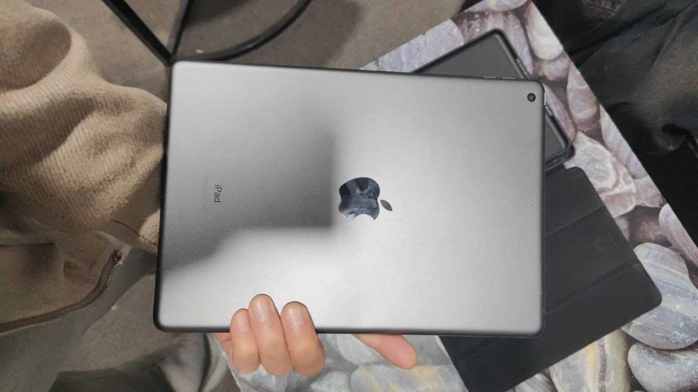 Продам Ipad 9 64Gb