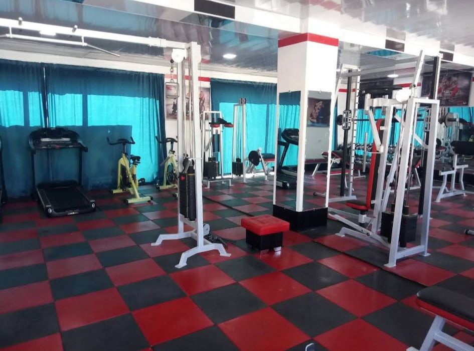 Fitness anjomlar sotiladi!  Tayyor biznes!