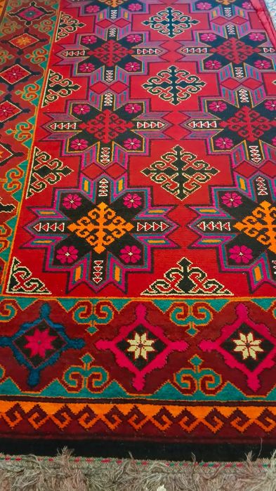 Ковер ручной работы