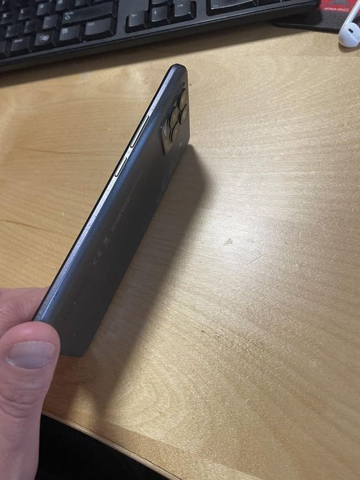 Realme 8 pro 128gb 8 gb +SD card 128 подарък