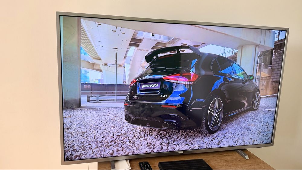 televizor Philips 139 cm