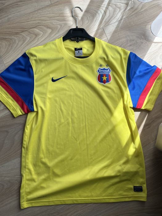 Tricou de fotbal Steaua FcSB marime L ca nou purtat o data