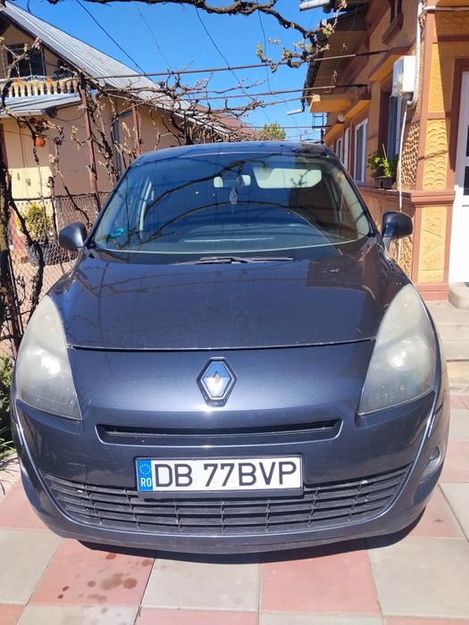 Renault grand Scenic, An 2011 Km 283000, în stare foarte bună,