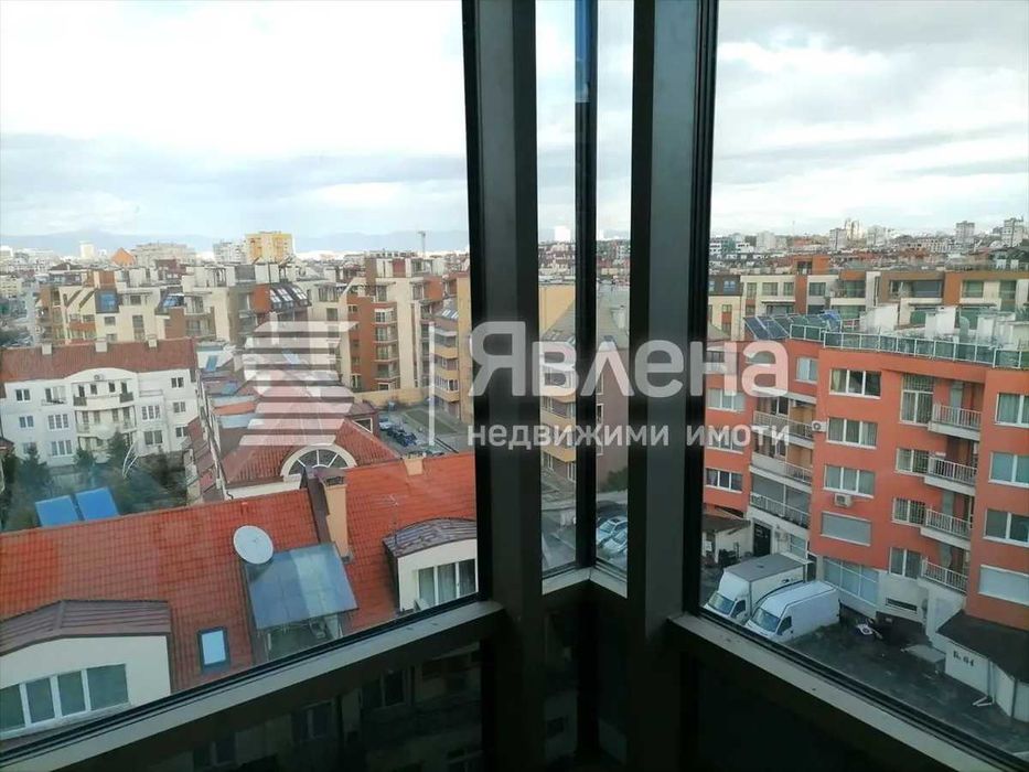 Продава се Тристаен апартамент в София, Център - 118 кв.м за 1273 €/кв.м - Снимка #2