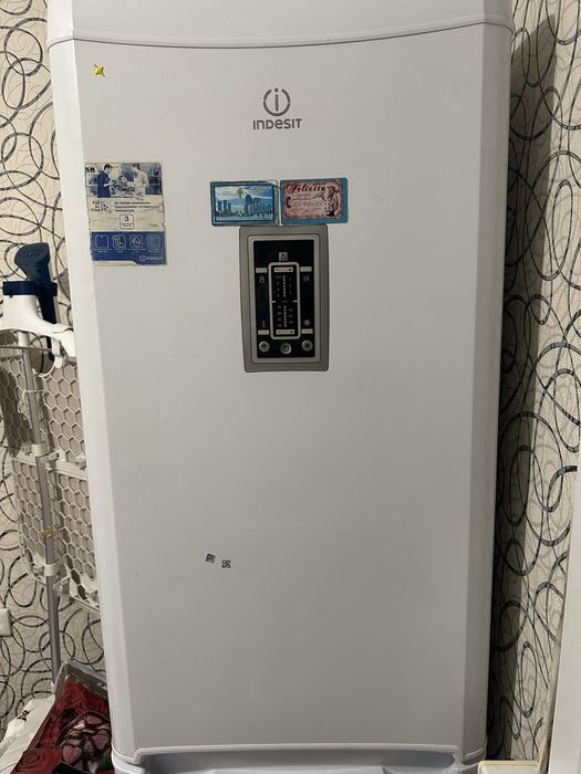 Продам холодильник БУ